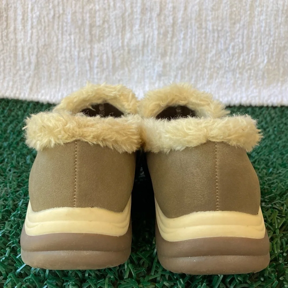 BTrue by Baretraps Womens Brown Yesabel Slip On Loafer w/Faux Fur Shoes Size 7M